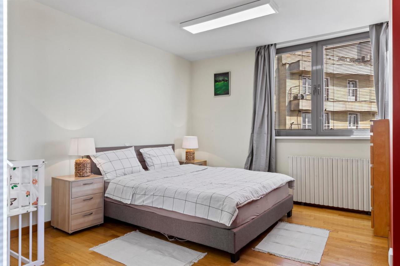 125 Sqm Family Friendly With Kids Room Бухарест Экстерьер фото