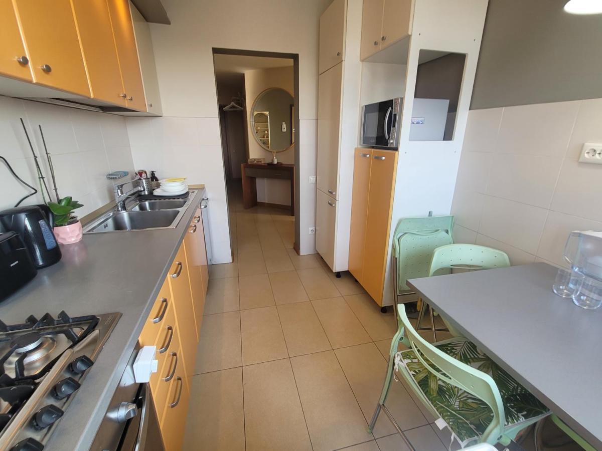 125 Sqm Family Friendly With Kids Room Бухарест Экстерьер фото